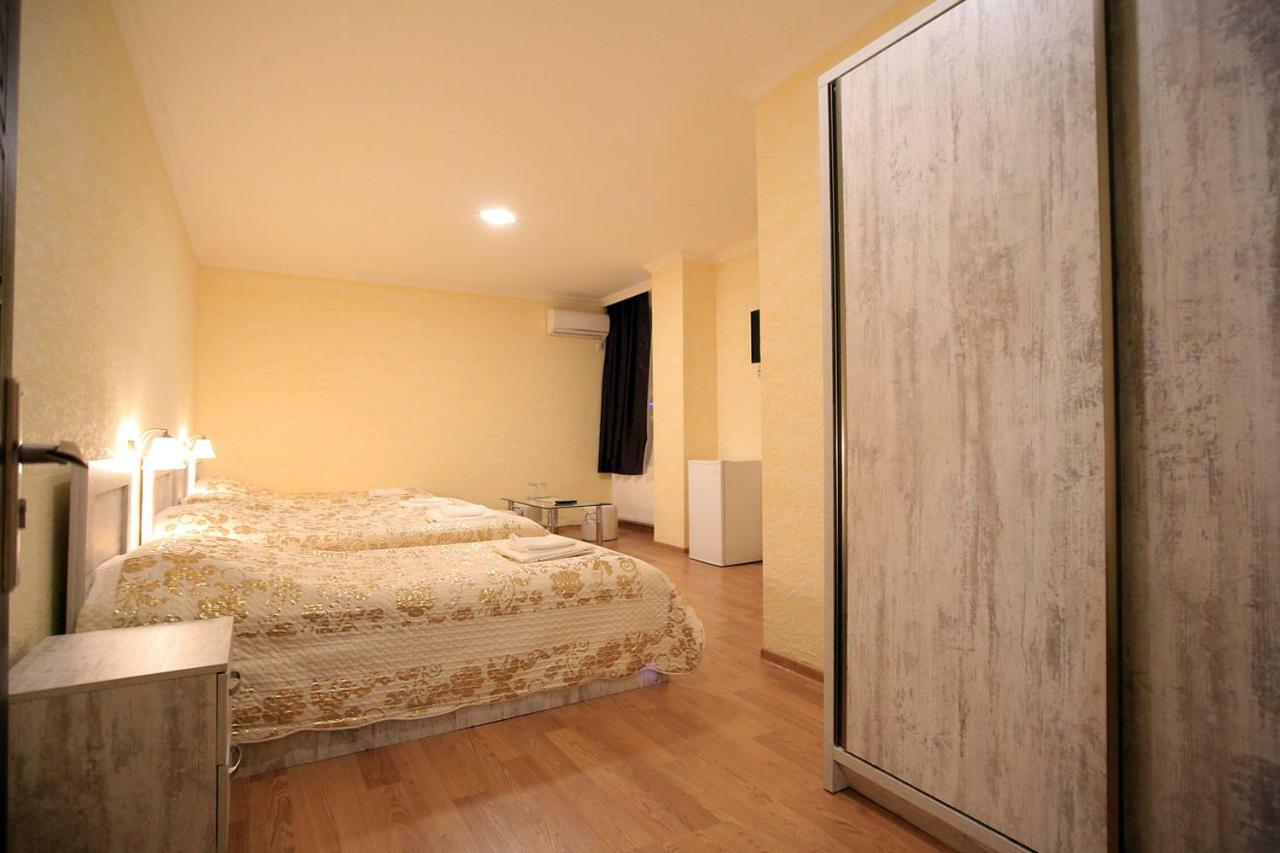 Hotel Taia Κουτάισι Εξωτερικό φωτογραφία